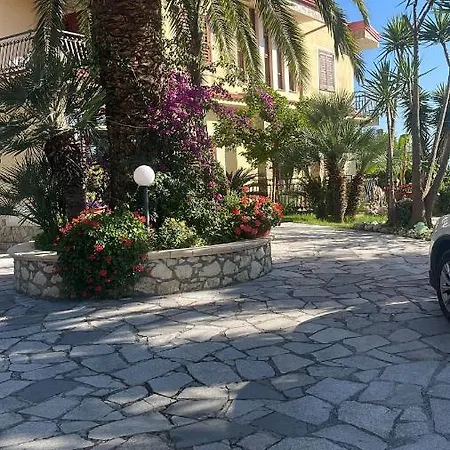 Bed & Breakfast Marina 3*