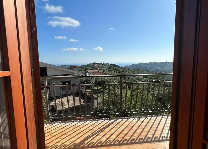 Marina לינה וארוחת בוקר 3*